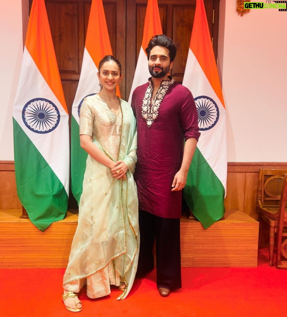 Rakul Preet Singh Instagram - An unforgettable moment at the new Parliament of India in Delhi, witnessing the spirit of democracy in action. Satyameva Jayate! Jai Hind! 🇮🇳