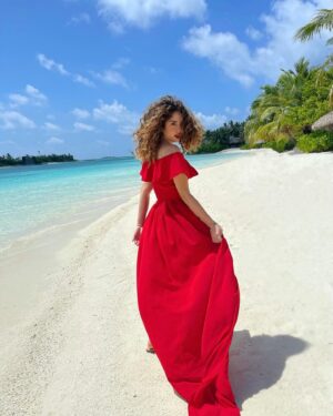Ranna Raees Instagram - I just want a new adventure everyday and never be afraid to fail or fall…it’s my confidence to walk out and get my free spirit🕊 

Thank you @maldives_360 for this remarkable trip🌹