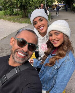 Ranna Raees Instagram - Family matter🫶🏼 #myheartissofull #موضوع_عائلي