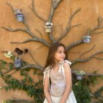 Raquel Bigorra Instagram - Sin duda mi foto favorita es la última 😍 Amando cada segundo de este fin de semana en #valquirico Llegamos a trabajar en nuevo proyecto. Es que las escapadas revolucionan la mente y Estar rodeados de amor, es la mejor forma de inspiración. Que tengan linda semana y vámonos con todo que ya es marzooooooo🌸