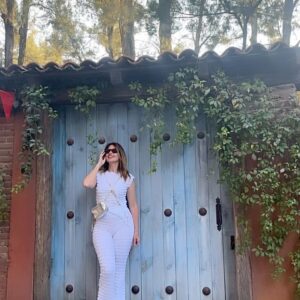 Raquel Bigorra Instagram - Nos vamos a quedar a vivir en ValQuiricooooooo. Está demasiado bonito. ¿ No creen ? Bonito, delicioso, todas las personas con la que hemos tratado son muuuy lindas. Ay, que belleza 😍😍😍 Tienen que venir 
@hotelcanaria @triana.vq @crepasypecados.vq @chohuetlan @perro.cojonudo @modartemexico