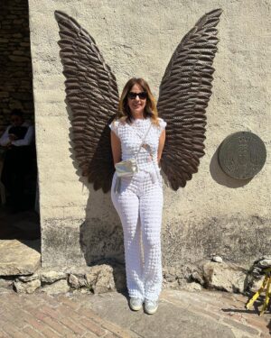 Raquel Bigorra Instagram - Nos vamos a quedar a vivir en ValQuiricooooooo. Está demasiado bonito. ¿ No creen ? Bonito, delicioso, todas las personas con la que hemos tratado son muuuy lindas. Ay, que belleza 😍😍😍 Tienen que venir 
@hotelcanaria @triana.vq @crepasypecados.vq @chohuetlan @perro.cojonudo @modartemexico