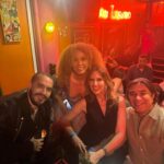 Raquel Bigorra Instagram – El mejor lugar para escaparse un sábado en la noche @mamarumbacdmx en la Roma. Pero que ricura de salidita  junto a mi amorcito. Siempre guarachando también mi @aleruzoficial y que lindo verte @vanessa_vinent y mis amigos tan divinos del Mamá Rumba. Que tengan la mejor semana del mundo 👠