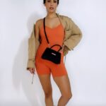 Raquel Pomplun Instagram – One purse, three different colors, three different styles 🫶🏽

#RaquelPomplun #MondayVibes #Popshoplive LINK IN BIO
