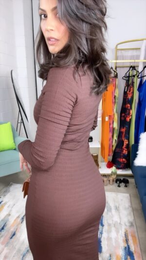 Raquel Pomplun Instagram - Whip that love on me baby 💖