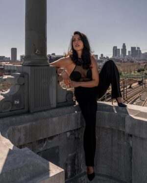 Raquel Pomplun Instagram - Oh my dear LA: I never knew you would grow so much on me 😍

📷 @ohdannyoh 

#LA #Model #RaquelPomplun #Black #AllBlack #Elegance #Fashion #DowntownLA #Pomplunation