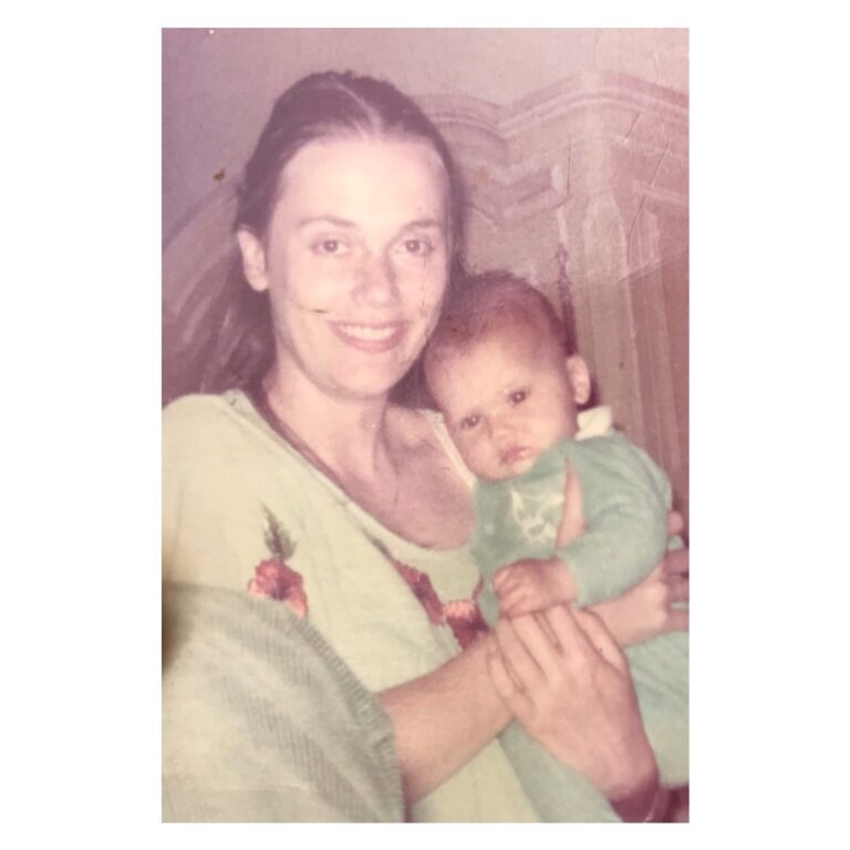 Rashida Jones Instagram - My mom gave birth to me 44 years ago today. This is the first birthday that she won't be with me in physical form. The pain and grief is unmatched, anyone who has lost a parent knows. But she loved me so unconditionally, in a way no one else ever will and that is forever. This day belongs to Peggy. I miss you so much, mama. I hope you're soaring.