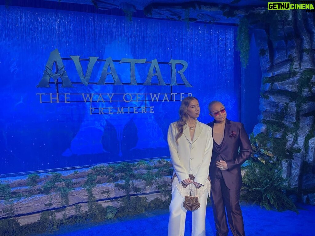 Raven-Symoné Instagram - Amazing night at #avatar premiere with @mirandamaday! Great movie! All 3.5 hours!! @suitedbydutch @tanner.fletcher @prada