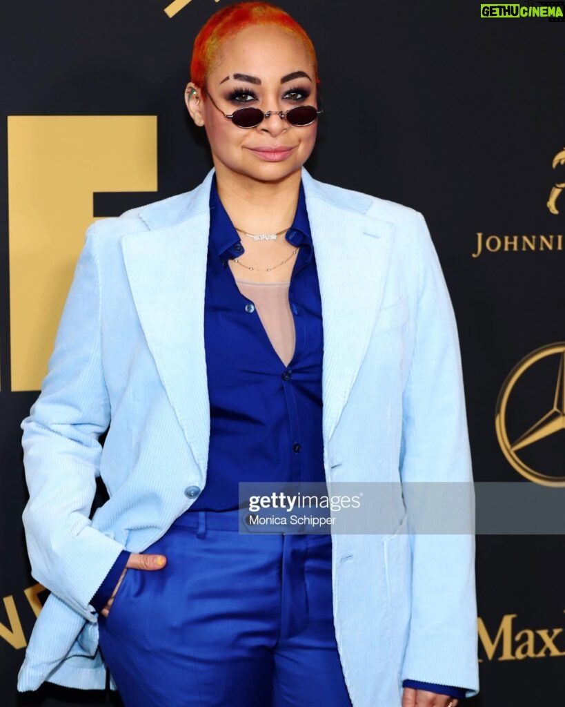 Raven-Symoné Instagram - Had some moments…. Feelin right. Xx. White suit: @lisoulondon Blue Suit: @viggolondon Hair: @pulpriothair Make-up: @ritueldefille