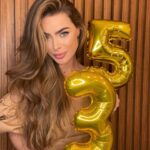 Rayanne Morais Instagram - 3.5 Uauuuuu… 😃 Que delícia de novo ciclo de vida!!! Vejo o cuidado de Deus comigo em cada detalhe até aqui e sei que Ele fará infinitamente mais do que penso ou imagino!!! Pois Ele é fiel para cumprir a sua palavra e suas promessas. Vivo a vida com gratidão, amor e com muita fé em Deus. Obrigada 34 por tudo vivido e por toda experiência adquirida 🙏🏻 Que venha o novo já com muitas mudanças 🥰 Obrigada a todos pelas mensagens de amor e carinho 🙏🏻 Eu recebo todas palavras de bençãos 🙌🏻 Que Deus retribua em dobro tudo à vocês 😘 Venhaaaaaa 35!!! Te recebo com muito amor