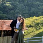 Rayanne Morais Instagram - Dump de uma viagem de muito amor e benção em Santa Catarina. Esses momentos ficarão registrados e petrificados nas nossas memórias. Pois ali, o Senhor grandes coisas fez. Gratidão nos define 🙏🏻🫶🏻 Amigos p/ sempre @tiagomessiastma @morganafleury Pousada @pousadaparador33 🙏🏻🫶🏻