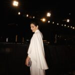 Razane Jammal Instagram - بفتخر إنّي بنتمي ل مركز سرطان الأطفال وبفتخر بتاريخ هالجمعية وبكل شي عملته للأطفال المصابين بمرض السرطان من سنة ال 2002 لهلأ. ومن بعد 22 سنة، ومع كل الصعوبات الاقتصادية يلّي واجهناها بلبنان وخاصةً بعد الإنفجار، هالجمعية بدل ما تسكر بوابها بقيت واقفة على إجريا وإذا شي زادت مسؤولياتها وعدد الأطفال يلّي عم تهتم فيهن. متل ما بتعرفو، أنا خسرت إمّي بالسرطان ،وهيدي كانت أصعب تجربة بعيشها بحياتي.. لمّا منخسر حدا منحبّو عندنا خيارين: يا منستسلم، يا منقرّر إنّو نعطي معنى لحياتنا. ومسؤوليتنا نحنا يلي بقينا هون إنو نحمل الشعلة ونكمل مسيرة يلّي راحو وننشر الأمل والتوعية قد ما فينا. شكرا لكل الناس يلي شاركونا بالحفل وحسسّونا إنو نحنا عايلة وحدة. شكرا لكل يلّي تبرّعوا و كل شخص ساعدنا انه نكون سند لهالعيل يلّي بحاجة لإلنا وساعد هالأطفال الأبطال يلّي عم يمرؤو بأصعب مرحلة بحياتن. Styled by @farahmounzer