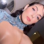 Razane Jammal Instagram - Aloo Ariel, it’s me. 🐚🧜🏻‍♀️ Out of the ocean and onto the blue carpet of @voguearabia. Thank you for making me part of your underworld fantasy and for your efforts in preserving biodiversity in the uae! 🌊💙 #vogueballofarabia طلعت من البحر دغري على السجّادة الزرقا تبع الحفل! موضوع الحفل كان حوريات الخليج لنشر التوعية عن التنوّع الطبيعي تحت المي بدولة الإمارات العربية المتحدة. Styled by @farahmounzer