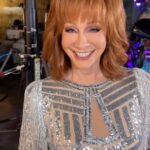 Reba McEntire Instagram - Come on, y’all! I’m taking you behind the scenes of S24’s @nbcthevoice promo shoot 🌟 September 25th can’t come fast enough! #TheVoice