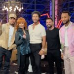 Reba McEntire Instagram - First week of blinds down and ready for more! Can’t wait to fill #TeamReba with more incredible artists tonight 🌟