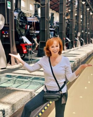 Reba McEntire Thumbnail - 22.9K Likes - Top Liked Instagram Posts and Photos