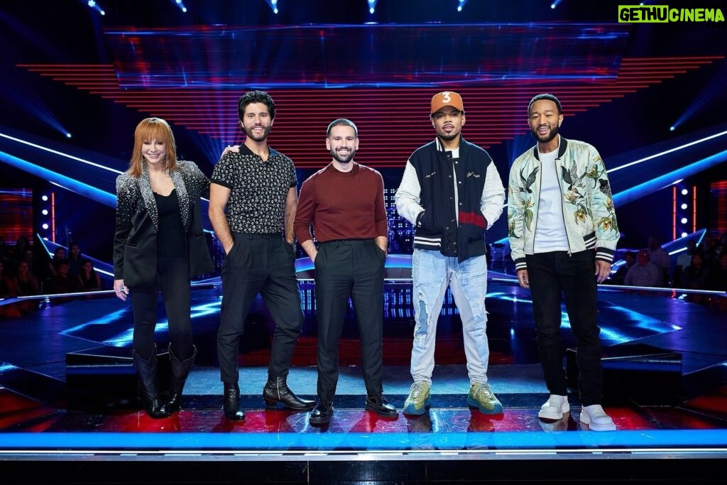 Reba McEntire Instagram - Here we go, #TeamReba is ready to knock em’ out. @nbcthevoice