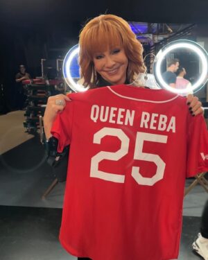 Reba McEntire Thumbnail - 25.2K Likes - Top Liked Instagram Posts and Photos