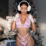 Rebecca Chen Instagram - Merry Xmas which is your fave ? ✨ 📸 @sweetnsour_vision