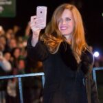 Rebecca Mader Instagram - That's a wrap on Season 6A! Hope you enjoy the Winter Finale tonight! ❄️ See you in March. In the meantime we will be hard at work making new episodes for you 💚 @onceabcofficial #onceuponatime #zelena #mypretties