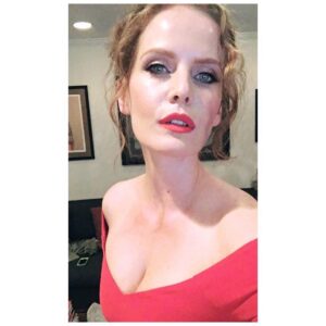 Rebecca Mader Instagram - #fbf to The @netflix #Emmy party with my boo @lparrilla What a wicked night we had! Big thx to @beautybymarlena for my hair and make up glam!
