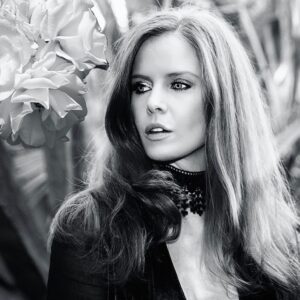 Rebecca Mader Instagram - I’m so proud of my talented bestie/photographer ! 📸💚 @lensinpursuit