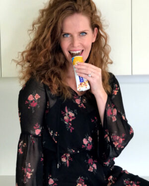 Rebecca Mader Instagram - I’ve partnered with @fabfitfun and I couldn’t be more excited! #fabfitfunpartner Use the Code “REBECCA” to get $10 off your first box!! It’s a subscription box that comes 4 times a year! That’s like having 4 Birthdays or 4 Christmases!! This is a wicked company that supports female-founded companies. This Fall Box out now supports Christina Applegate’s non profit ‘Right Action For Women’ which provides financial assistance for women who are at an increased risk for breast cancer. Treat yourself and tag a friend you think would love this too!💚 #fabfitfun #fabfitfunpartner @fabfitfun