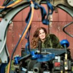 Rebecca Mader Instagram - Cool perspective of shooting last weeks episode! Photo credit: @vfxsup 💚 #onceuponatime #zelena