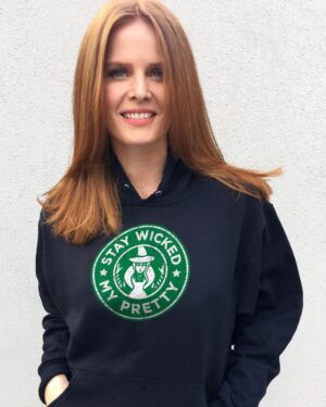 Rebecca Mader Instagram - IT’S HERE! Time to use my #wicked powers for some good #mypretties Help me raise money for @lollipoptheater and bring some movie magic to kids in hospitals! - Link in Bio 💚🌟 #onceuponatime #zelena @shopstands