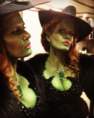 Rebecca Mader Instagram - Happy Birthday Zelena! Can’t wait to celebrate you tonight! 💚🍸🎉 #zelena #onceuponatime #ouat #april15
