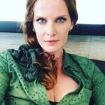 Rebecca Mader Instagram - Happy #wickedwednesday #mypretties #zelfie #zelena #onceuponatime 💚