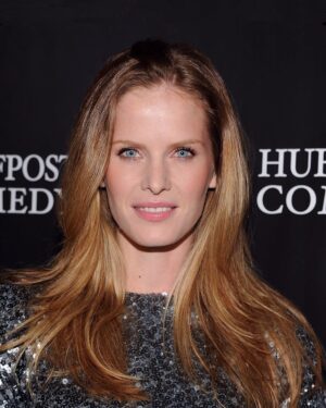 Rebecca Mader Instagram - It's almost the weekend! #tbt 💚