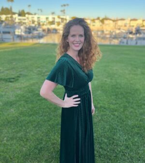 Rebecca Mader Instagram - New Year New Me!! I am finally coming out of the baby fog and feeling ready for anything! Excited for this next chapter. Bring it!💚🎉
