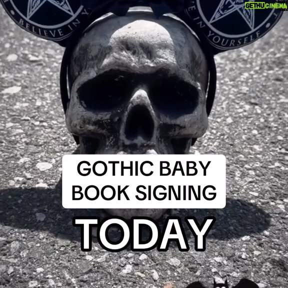 Rebecca Victoria Hardy Instagram - Book signing 3-5PM see you there ! 🖤🦇🕸️ #anaheim #goth #blackcraft #gothicbaby #alt #batsday