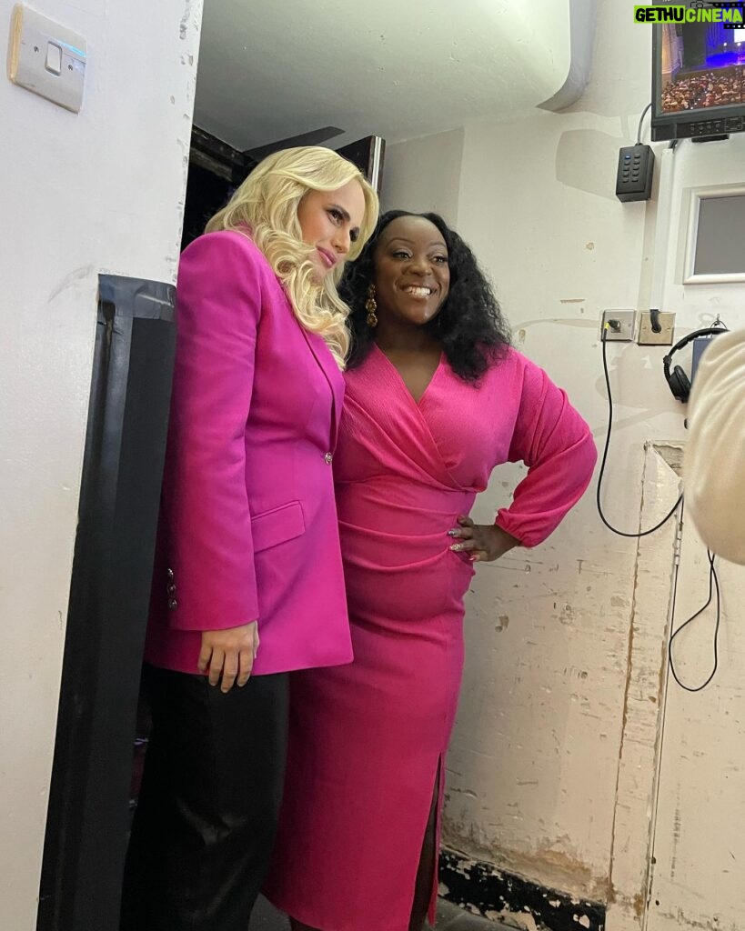 Rebel Wilson Instagram - I can’t believe how epic my first night in Scotland was! Thank you to all the glorious people who came out and supported, I hope you enjoy the book! And to my new best friend @1judilove who is really the QUEEN and co-incidentally we both wore hot pink! Make-up: @karindarnell Hair: @itsdash Styling: @elizabethstewart1 🏴󠁧󠁢󠁳󠁣󠁴󠁿 🩷🏴󠁧󠁢󠁳󠁣󠁴󠁿