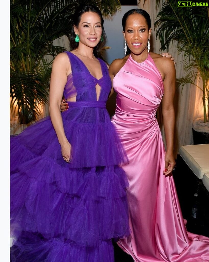 Regina King Instagram - Flashback to my 1st Tonys -Look mama...I'm at the Tonys!!! -Glam Squad got me pretty in pink -When 4 fly people have to take a pic -Officer Tang & Detective Adams reunite #Southland -Bebe is l👀kin good! Whatchoo on...that Keto diet?? -Laura and I are about to hit that stage and were feeling cute. So we give'm that over the shoulder smirk -And the winner is...Bryan Cranston!!! Alright B-fly let's give it to 'em in this Prada #TonyAwards2019