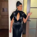 Regina King Instagram - My 1st AMAs -when the glam squad comes thru you play Badu -sharing your first with your favorite -cuz I think its a cute pic 👀 -and the category is...winners circle -Lizzo's Mama is so pretty -you know you the ish when you got emmy winners photobombing yo pic -his smile so cute I had to "Post"😜 -and Artist of the year is.... -congrats @taylorswift 😘🥰