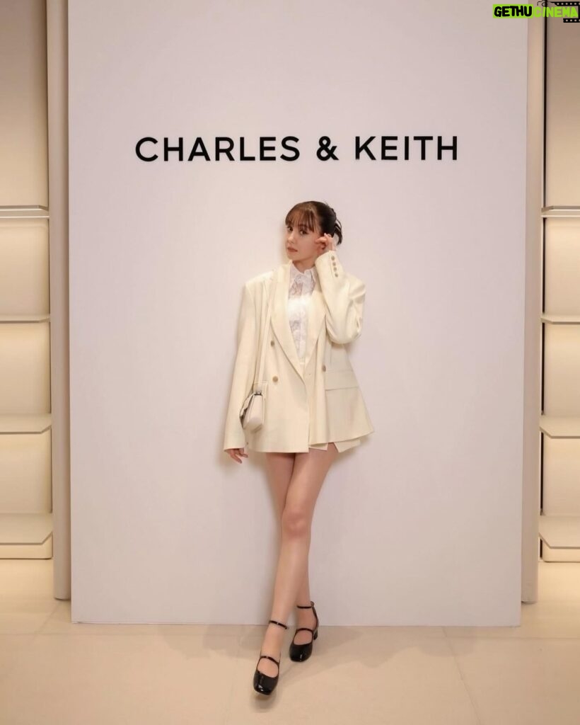 Reina Triendl Instagram - かわいいシューズにバッグ…🤍 #CharlesKeithLinitial #CharlesKeithSS24 #チャールズアンドキース #ImwithCharlesKeith