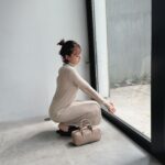 Reina Triendl Instagram - 秋支度…🍂 まずは新しいバッグで 気分を上げてみました👜 茶色いっぱい着たいな〜! アウターもほしい🧥