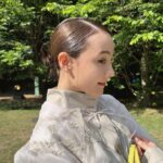 Reina Triendl Instagram - PRADA MODE🩵 東京都庭園美術館にて庭園を舞台に、建築、アート、音楽を満喫してきました☺️ 晴れていて、気持ちがよかった〜! このpradaの洋服もとっても好み☺️☺️ #PRADAMODE