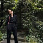 Reina Triendl Instagram - 🏃‍♀️🌿 ローラちゃんが作った スウェット着てみた🌿 ピンクバッグはユニクロ❤︎