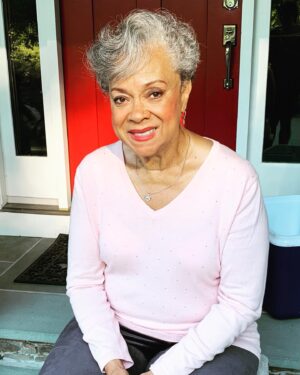 Renée Elise Goldsberry Instagram - HAPPY BIRTHDAY, MOM!!!
She is proud to tell the world that she is 80 YEARS YOUNG! She says it feels the same, but I say… she grows more beautiful every single day! She believes living by faith is the way to move into this platinum age. She believes increased fragility is not a problem. It’s purpose is to prove that there is STRENGTH in weakness. It reminds her to trust, and to keep leaning on The Lord, who brought her this far, and will never fail her!
I love that she is always making discoveries, and sharing them with everyone who will listen! 
We thank God for her every day! So celebrating her today is an extra special gift! #allhailthequeen! 
#80yearsyoung #happybirthdaymom