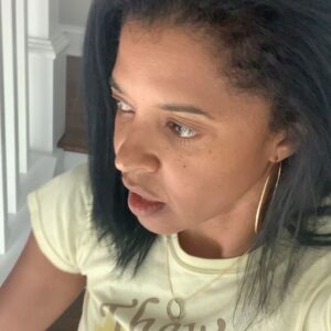 Renée Elise Goldsberry Instagram - I’M HOME ALONE! When I realized it I just started singing! Making up songs…I desperately miss my children, but it don’t hurt like last year!#nomoretears 
#sleepawaycamp 
#winwin 
#momlifebelike