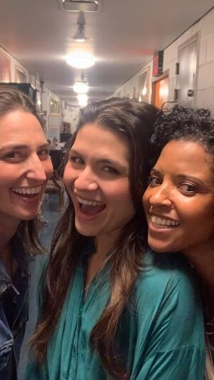 Renée Elise Goldsberry Instagram - REUNION @camelotbway !!! Together with two of my beloved sisters @phillipasoo AND @sarabareilles! Camelot is MAGNIFICENT ! Every single performance blew me away! My heart is still exploding ! See it before it closes on July 23rd! @phillipasoo and the entire company are too heartbreakingly awesome (and FUNNY) to miss!
@joetipps thx for being there!
