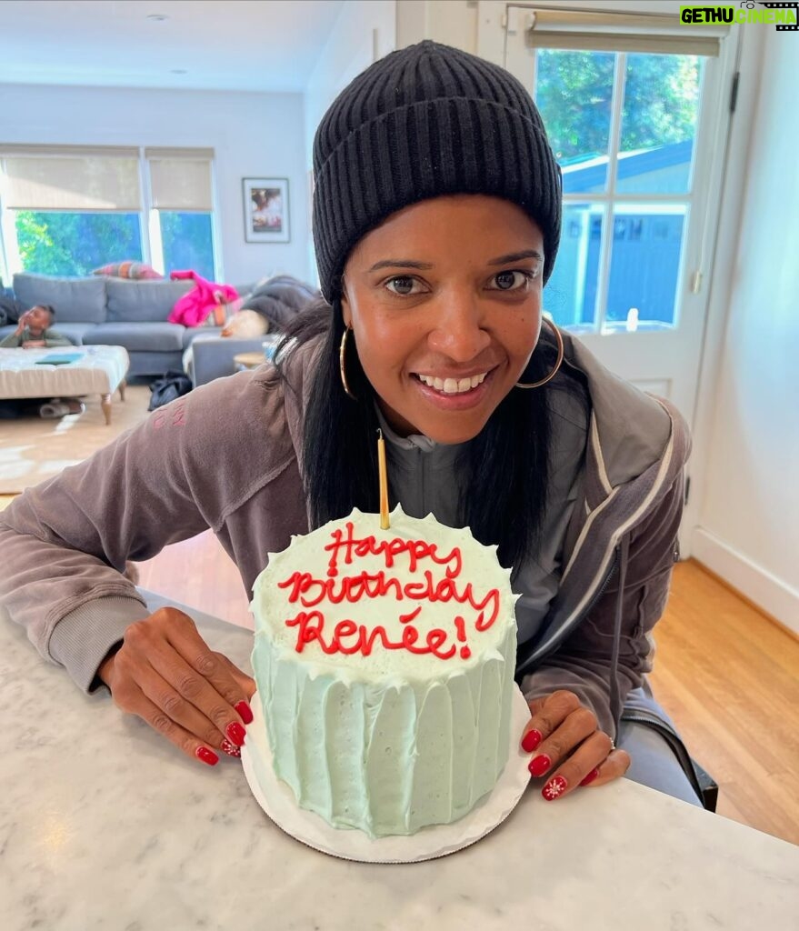 Renée Elise Goldsberry Instagram - I’ve been cranky on my birthday as long as I can remember. Too much pressure on this day to feel special, and that’s too much to ask of January 2nd—THE MOST SOBERING DAY OF THE YEAR. Feel sorry for my family on January 2nd. They try. They sing to me at some point, and I smile and say thank you, but my eyes can’t hide my disappointment that everyone everywhere is un-decking the halls and starting their diets on my day. This one didn’t start any better. My already sleep deprived family went to bed at 11pm last night because we had to catch a 6am flight home. I woke up at 1am to a drunken mob of Michigan fans who were screaming outside of our hotel room until 30 mins before our alarm. TSA chose THIS day to randomly test my hands, and for some strange reason I failed! My family looked on with pity as I was full and I mean FULL body groped at security like a terrorist, in front of hordes of strangers. ( I didn’t know they went under your shirt and waist band! Really guys?) But in the back middle of this plane I am on, the WiFi is working, and the happy birthday texts are coming through and reminding me how great this birthdate is. It’s so early in the year, a lot of people remember January 2nd! 1-2, Baby! And I always get a pre-birthday surprise party during New Year’s Day Dinner! That counts! So I’m posting my New Year’s Day pre-birthday cake, and the last moments of a spontaneous revival we had last night! (The bottle of wine opened for me was SOOOO good we had to call it communion!) I blew out that pre-birthday candle yesterday bursting with gratitude for my family and for my friends. I’m grateful that I’m never sad about getting older. I’m grateful for the MIRACLE of another year. Life is precious! Love is all around me! And there is still so much to celebrate! Even on the day after the parade! #january2 #embraceyourbirthday #thebloodthatgivesmestrength #itwillneverloseitspower