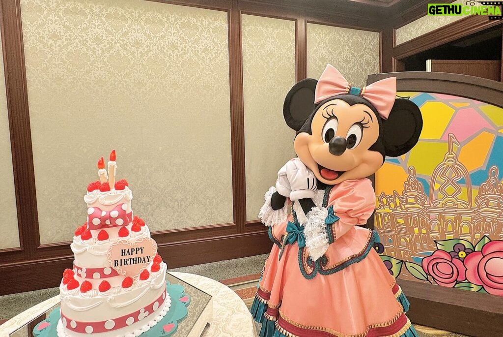 Rena Matsui Instagram - 🎂✨🧚 思い出投稿 あいにゃんのお誕生日をお祝いしたセレブレーションダイニング🩷 あいにゃんの大好きなミニーちゃんにとお友達にお祝いに駆けつけてもらいました💕🥺