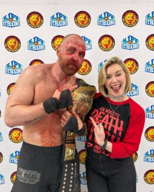 Renee Paquette Instagram - The NEW IWGP World Heavyweight Champ!!!!! History maker. Proud wife moment ❤️👊🏼 @jonmoxley @njpw_global