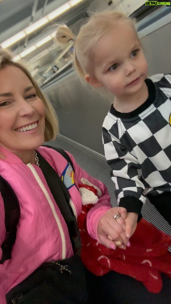 Renee Paquette Instagram - Girlies trip to Toronto!!! Nothing like a trip back home 🥰🇨🇦 (also traveling with a toddler is night and day to traveling with a baby. Nora was such a trooper! Had a full day at Dynamite too!)