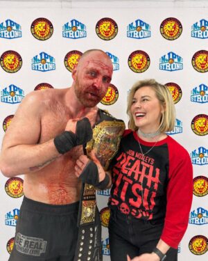 Renee Paquette Instagram - The NEW IWGP World Heavyweight Champ!!!!! History maker. Proud wife moment ❤️👊🏼 @jonmoxley @njpw_global