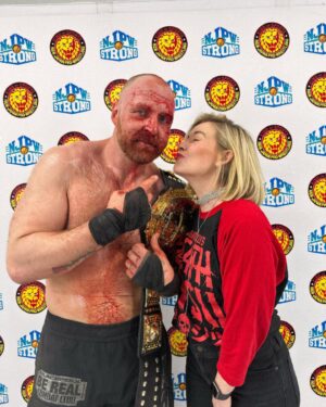 Renee Paquette Instagram - The NEW IWGP World Heavyweight Champ!!!!! History maker. Proud wife moment ❤️👊🏼 @jonmoxley @njpw_global
